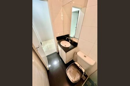 Casa para alugar com 180m², 3 quartos e 2 vagas Casa para alugar com 180m², 3 quartos e 2 vagasBanheiro