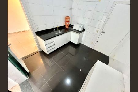Casa para alugar com 180m², 3 quartos e 2 vagas Casa para alugar com 180m², 3 quartos e 2 vagasCozinha