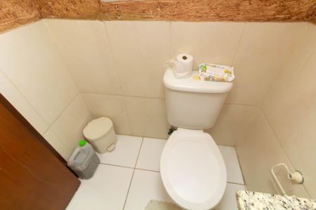 Casa de condomínio à venda com 70m², 2 quartos e 1 vaga Casa de condomínio à venda com 70m², 2 quartos e 1 vagaLavabo