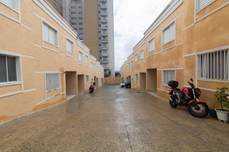 Casa de condomínio à venda com 70m², 2 quartos e 1 vaga Casa de condomínio à venda com 70m², 2 quartos e 1 vagaÁrea comum