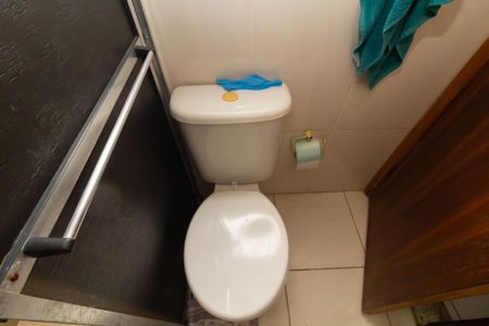 Casa de condomínio à venda com 70m², 2 quartos e 1 vaga Casa de condomínio à venda com 70m², 2 quartos e 1 vagaBanheiro da Suíte 1