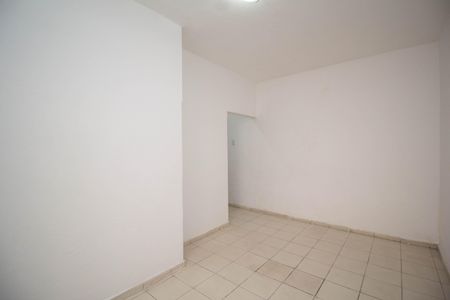 Casa para alugar com 55m², 1 quarto e sem vaga Casa para alugar com 55m², 1 quarto e sem vagaSala