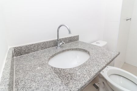 Apartamento à venda com 40m², 2 quartos e sem vaga Apartamento à venda com 40m², 2 quartos e sem vagaBanheiro