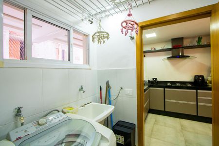 Apartamento à venda com 72m², 3 quartos e 2 vagasÁrea de serviço