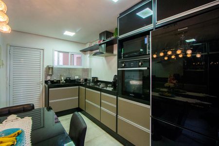 Apartamento à venda com 72m², 3 quartos e 2 vagasCozinha