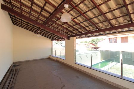 Casa para alugar com 640m², 4 quartos e 4 vagasÁrea comum - Salão de festas