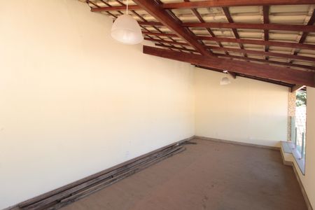 Casa para alugar com 640m², 4 quartos e 4 vagasÁrea comum - Salão de festas