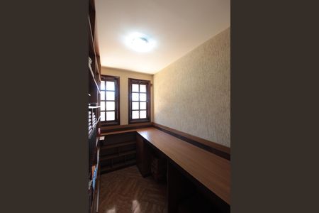 Casa para alugar com 640m², 4 quartos e 4 vagasEscritório