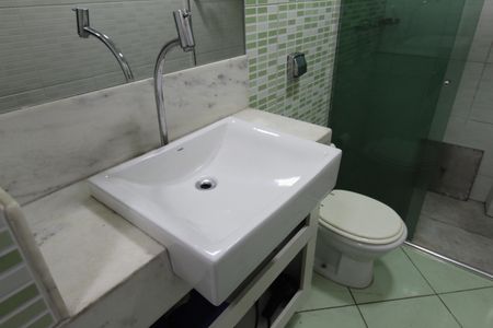 Casa para alugar com 640m², 4 quartos e 4 vagasBanheiro Social 2