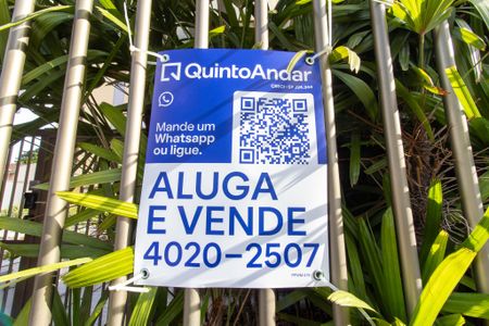 Apartamento à venda com 100m², 3 quartos e 2 vagas Apartamento à venda com 100m², 3 quartos e 2 vagasPlaca