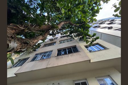 Apartamento à venda com 70m², 2 quartos e sem vagaFachada