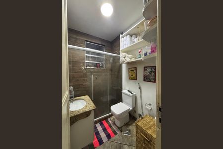 Apartamento à venda com 70m², 2 quartos e sem vagaBanheiro 