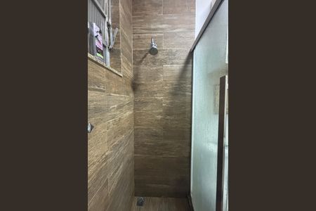 Apartamento à venda com 70m², 2 quartos e sem vagaBanheiro 