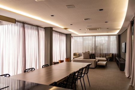 Apartamento para alugar com 69m², 2 quartos e 1 vagaÁrea comum - Salão de festas