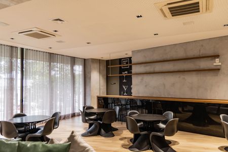 Apartamento para alugar com 69m², 2 quartos e 1 vagaÁrea comum - Salão de festas