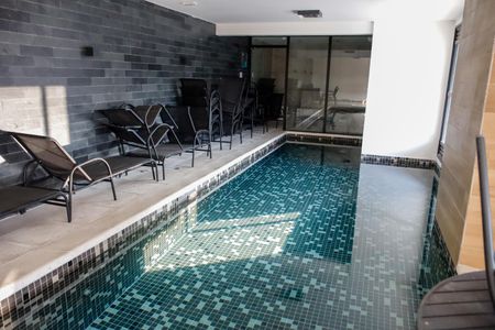 Apartamento à venda com 62m², 2 quartos e 2 vagas Apartamento à venda com 62m², 2 quartos e 2 vagasÁrea comum - Piscina