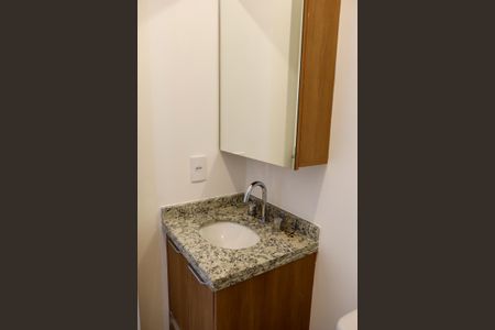 Apartamento à venda com 62m², 2 quartos e 2 vagas Apartamento à venda com 62m², 2 quartos e 2 vagasBanheiro da Suíte 1