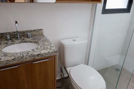 Apartamento à venda com 62m², 2 quartos e 2 vagas Apartamento à venda com 62m², 2 quartos e 2 vagasBanheiro da Suíte 2