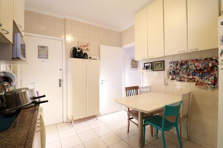 Apartamento à venda com 105m², 3 quartos e 2 vagasCozinha