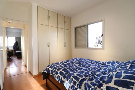 Apartamento à venda com 105m², 3 quartos e 2 vagasQuarto 2