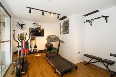 Apartamento à venda com 96m², 2 quartos e 1 vagaÁrea Comum - Academia