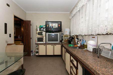 Casa à venda com 194m², 3 quartos e 3 vagasCozinha