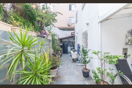 Apartamento à venda com 169m², 3 quartos e 1 vagaÁrea de Serviço