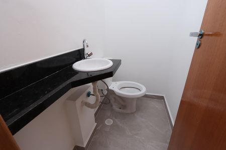 Casa de condomínio à venda com 84m², 2 quartos e 1 vagaLavabo