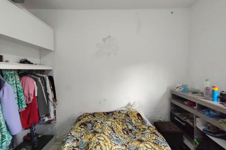 Casa à venda com 160m², 4 quartos e sem vagaCasa 2- Quarto