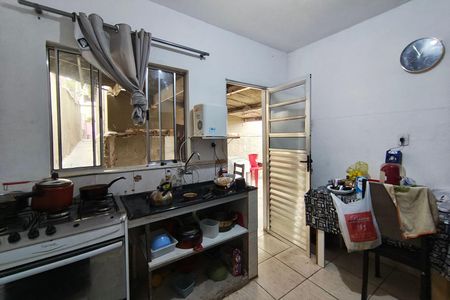 Casa à venda com 160m², 4 quartos e sem vagaCasa 2- Cozinha