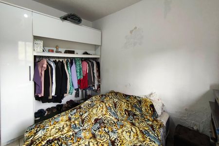 Casa à venda com 160m², 4 quartos e sem vagaCasa 2- Quarto