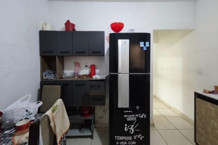 Casa à venda com 160m², 4 quartos e sem vagaCasa 2- Cozinha
