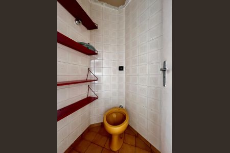 Apartamento à venda com 50m², 1 quarto e sem vaga Apartamento à venda com 50m², 1 quarto e sem vagaBanheiro de Serviço
