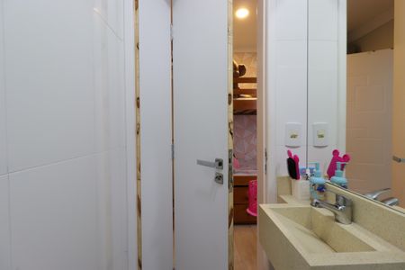 Apartamento à venda com 240m², 3 quartos e 4 vagasBanheiro da Suíte 2