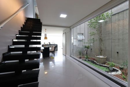 Apartamento à venda com 240m², 3 quartos e 4 vagasSala