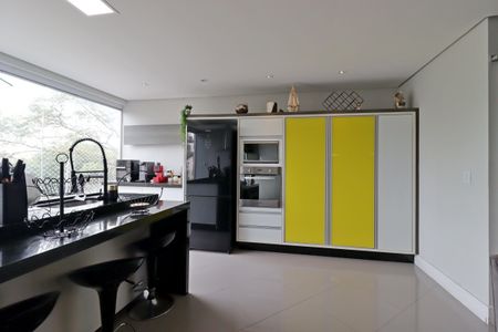 Apartamento à venda com 240m², 3 quartos e 4 vagasCozinha