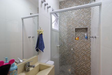 Apartamento à venda com 240m², 3 quartos e 4 vagasBanheiro da Suíte 2