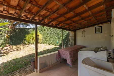 Casa à venda com 2050m², 2 quartos e 3 vagasLavanderia