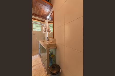 Casa à venda com 2050m², 2 quartos e 3 vagasBanheiro - Casa 2