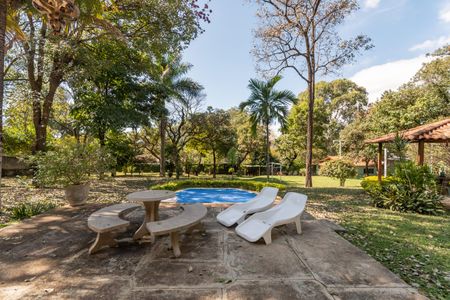 Casa à venda com 2050m², 2 quartos e 3 vagasPiscina