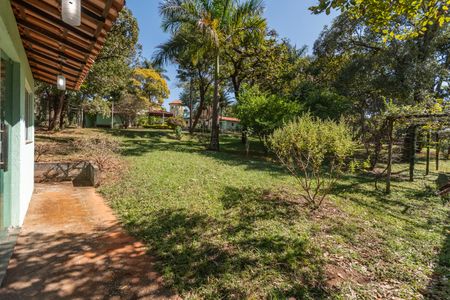 Casa à venda com 2050m², 2 quartos e 3 vagasÁrea Externa - Quintal