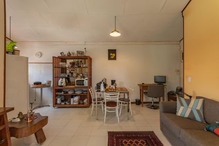 Casa à venda com 2050m², 2 quartos e 3 vagasSala - Casa 1
