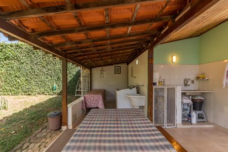 Casa à venda com 2050m², 2 quartos e 3 vagasLavanderia