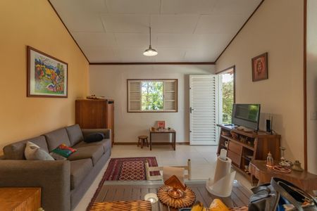 Casa à venda com 2050m², 2 quartos e 3 vagasSala - Casa 1