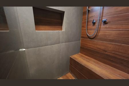 Apartamento para alugar com 71m², 2 quartos e 2 vagasBanheiro da Suíte