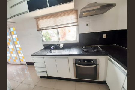 Casa à venda com 280m², 3 quartos e 5 vagasFoto 12