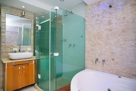 Apartamento para alugar com 59m², 1 quarto e 1 vaga Apartamento para alugar com 59m², 1 quarto e 1 vagaBanheiro da Suíte