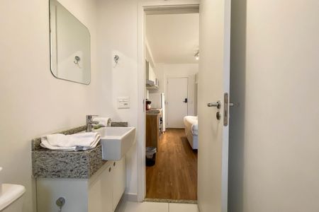 Studio para alugar com 25m², 1 quarto e sem vaga Studio para alugar com 25m², 1 quarto e sem vagaBanheiro