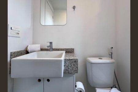 Studio para alugar com 24m², 1 quarto e sem vaga Studio para alugar com 24m², 1 quarto e sem vagaBanheiro