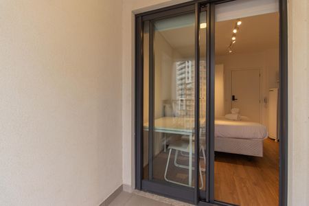 Studio para alugar com 24m², 0 quarto e sem vaga Studio para alugar com 24m², 0 quarto e sem vagaVaranda